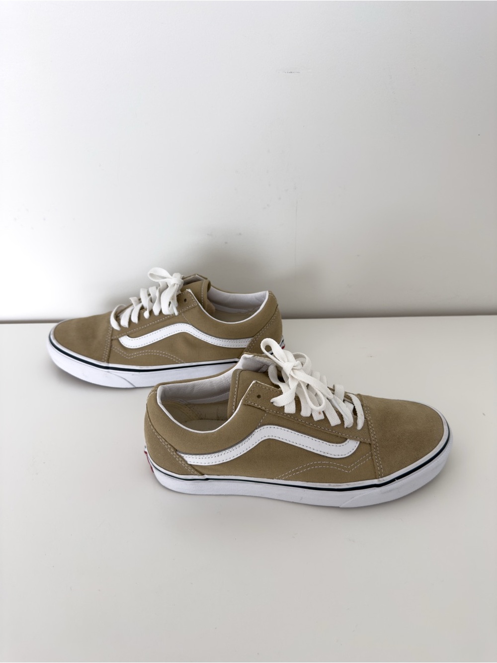 Vans Old Skool Low-Top Sneakers - Picture 5 of 7